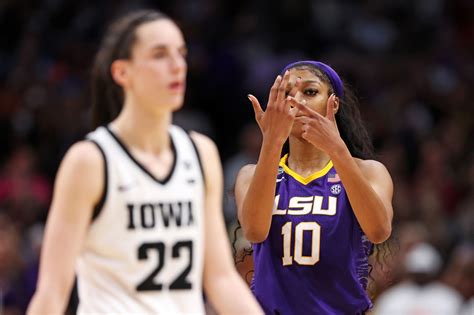 Top-seeded South Carolina was undefeated and sporting women's basketball's best defense as it entered its Final Four matchup with the Hawkeyes on Friday. . Lsu vs iowa womens basketball